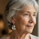 Vintažinės sidabrinės auskarai su netaisyklingomis gėlėmis