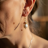 Vintage Perlų Auskarai su Auksiniais Siūlais