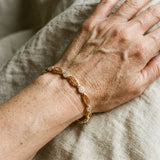 Elegantiška Auksu Dengiama Apyrankė